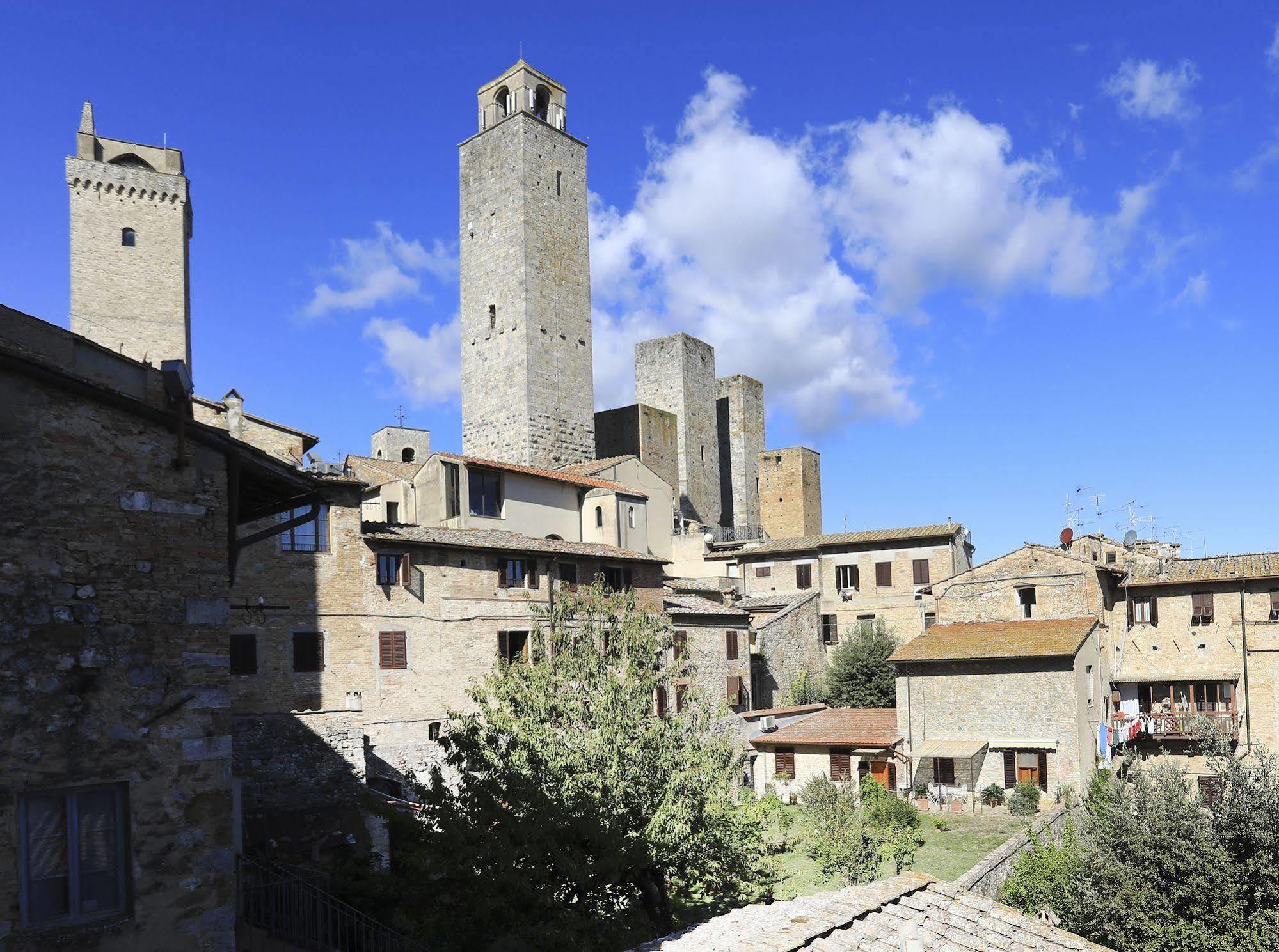 Fabio Apartments San Gimignano Exterior foto